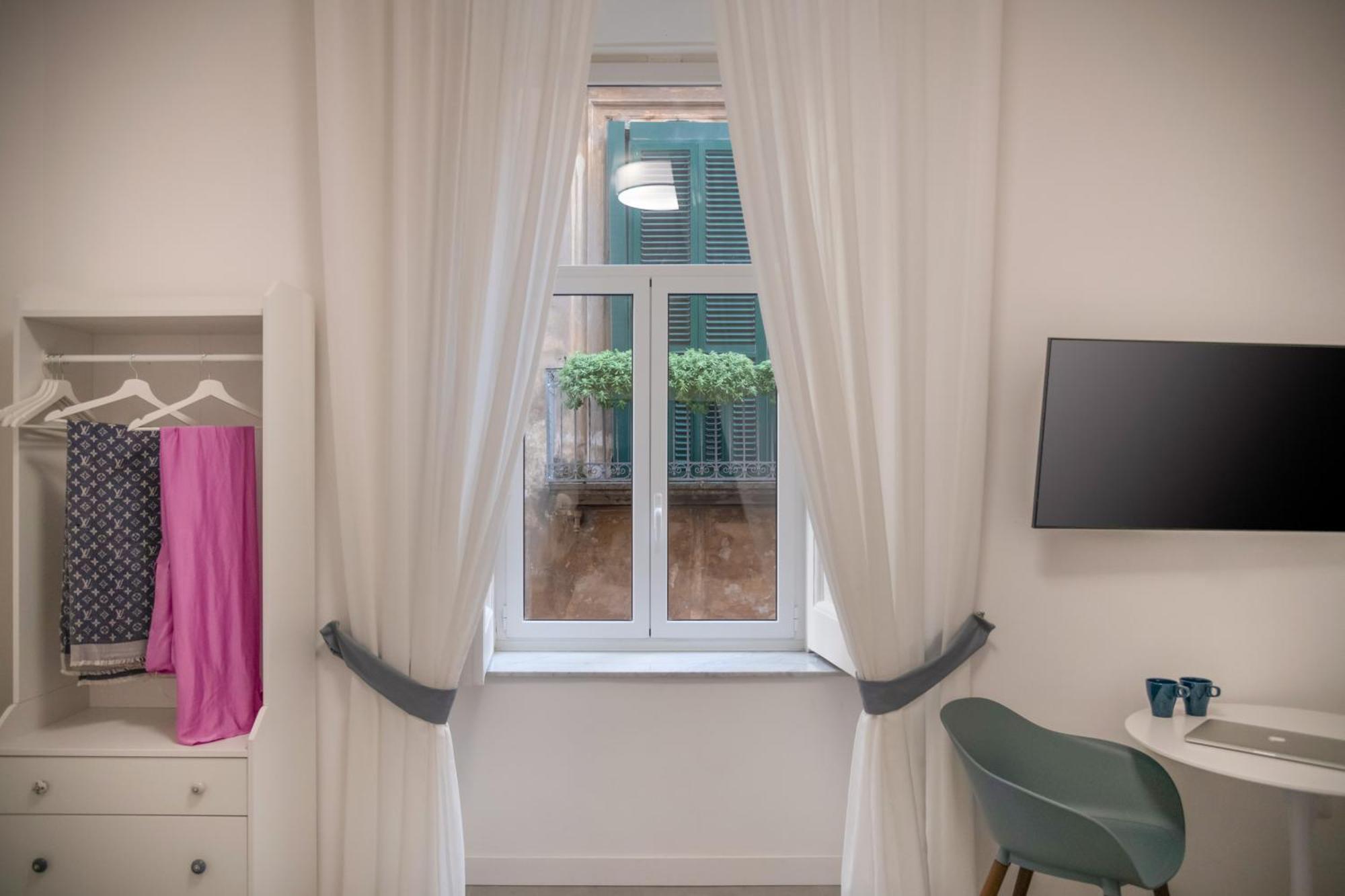 Vistavicolo Rooms Napoli Bagian luar foto