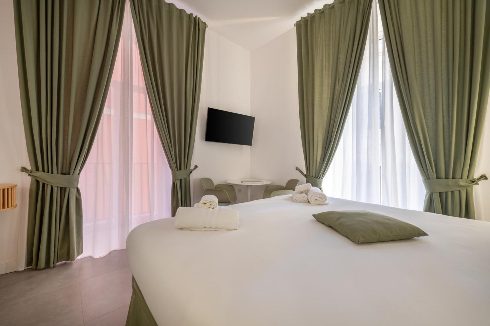 Vistavicolo Rooms Napoli Bagian luar foto